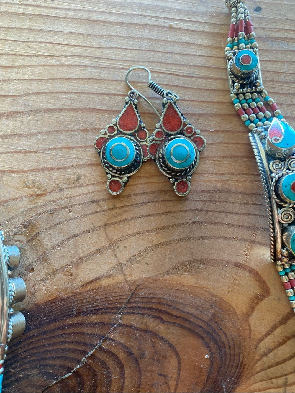 Turquoise and Coral Beaded Necklace, Bracelet with Earrings - Women Jewelry - Picture 5 of 10